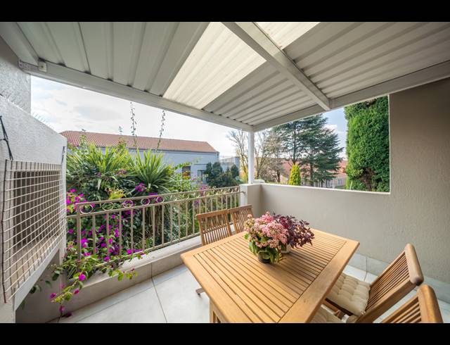 3 BEDROOM TOWNHOUSE FOR SALE IN BEDFORD GARDENS